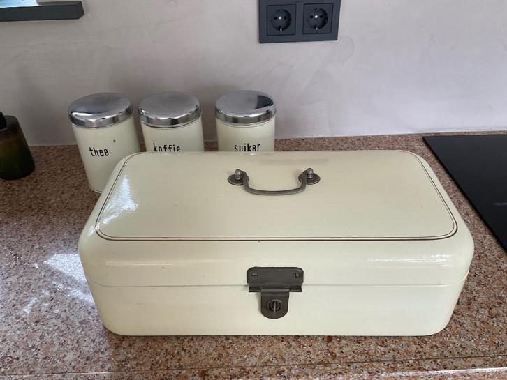 Vintage Brabantia broodtrommel en drie blikken, Antiek en Kunst, Antiek | Emaille, Ophalen of Verzenden