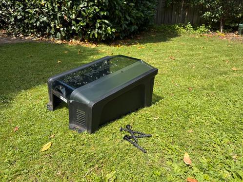 Garage voor Bosch Indego robotmaaier, Tuin en Terras, Robotmaaiers, Zo goed als nieuw, Ophalen of Verzenden