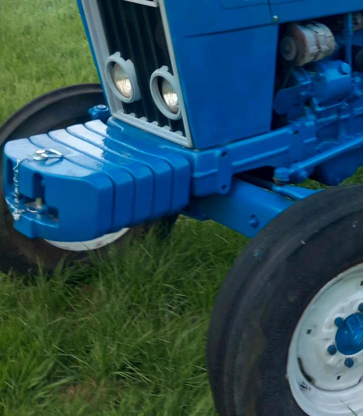 Te koop: ford broodjes, Zakelijke goederen, Agrarisch | Tractoren, 5000 tot 7500, Ford, tot 80 Pk, Oldtimer, Ophalen