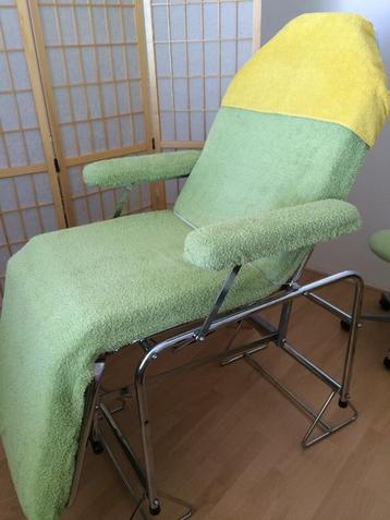Behandel/massagestoel beschikbaar voor biedingen