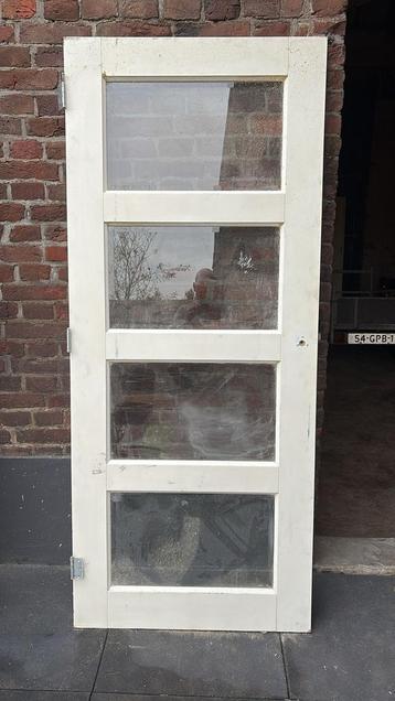 Binnendeur met glas  beschikbaar voor biedingen