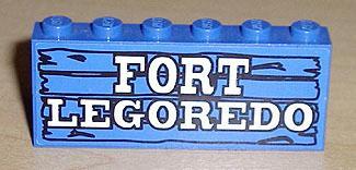 Lego Blue Stickered Assembly 6 x 1 x 2 with 'FORT LEGOREDO', Kinderen en Baby's, Speelgoed | Duplo en Lego, Gebruikt, Lego, Losse stenen