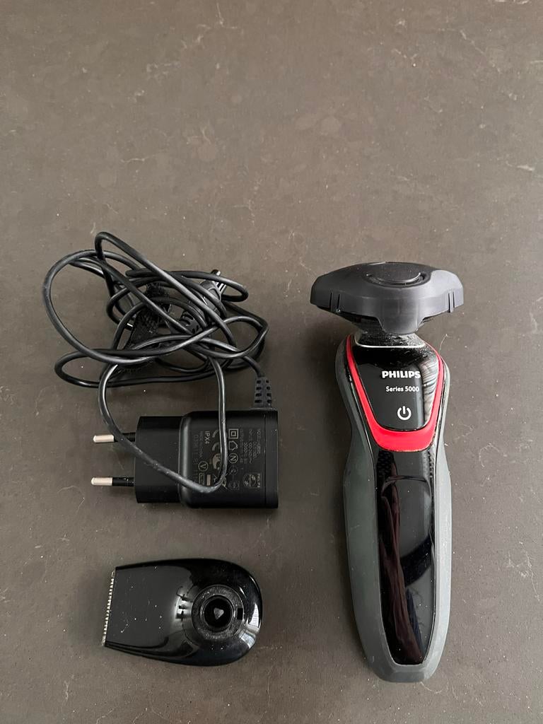 Philips Series 5000 Scheerapparaat - Goed Onderhouden, Ophalen of Verzenden, Gebruikt, Scheren en Epileren