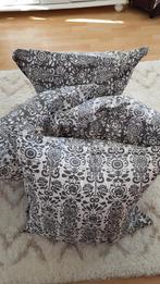 4 grote IKEA kussens (zo goed als nieuw!), Huis en Inrichting, Woonaccessoires | Kussens, Ophalen of Verzenden, Zo goed als nieuw