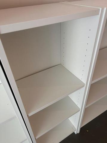 Witte IKEA Billy boekenkast - afbeelding 3