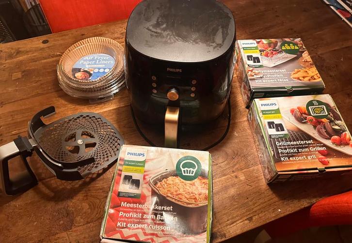 Philips Airfryer 9650 XXL mét álle vier sets 7.3 liter!!, Witgoed en Apparatuur, Frituurpannen, Zo goed als nieuw, 4 liter of meer