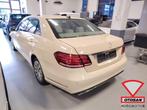 Mercedes E-klasse 220 CDI Ambition Avantgarde Diefstalschade, Auto's, Mercedes-Benz, Achterwielaandrijving, 4 cilinders, Bedrijf