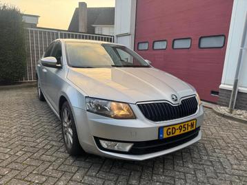 Skoda Octavia 1.2 TSI Greentech Businessline (bj 2015) Navi/ beschikbaar voor biedingen