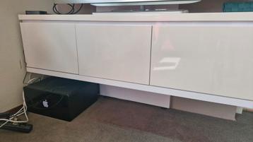 Zwevend tv meubel
