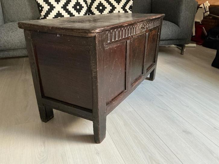 Antieke eikenhouten kist, Antiek en Kunst, Antiek | Meubels | Kasten, Ophalen