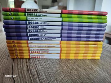 LOSSE BORRE BOEKJES  14 STUKS (10 EURO VASTE PRIJS)  beschikbaar voor biedingen