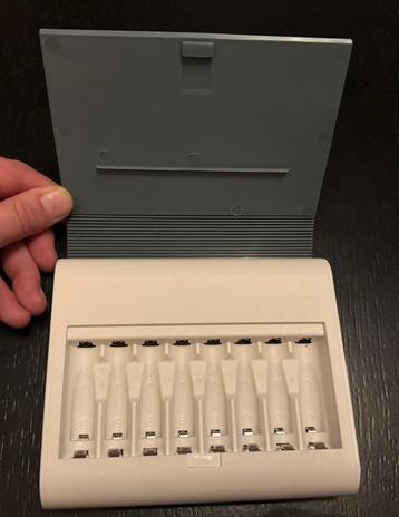 IKEA Tjugo batterijlader voor 8 batterijen AA en AAA beschikbaar voor biedingen