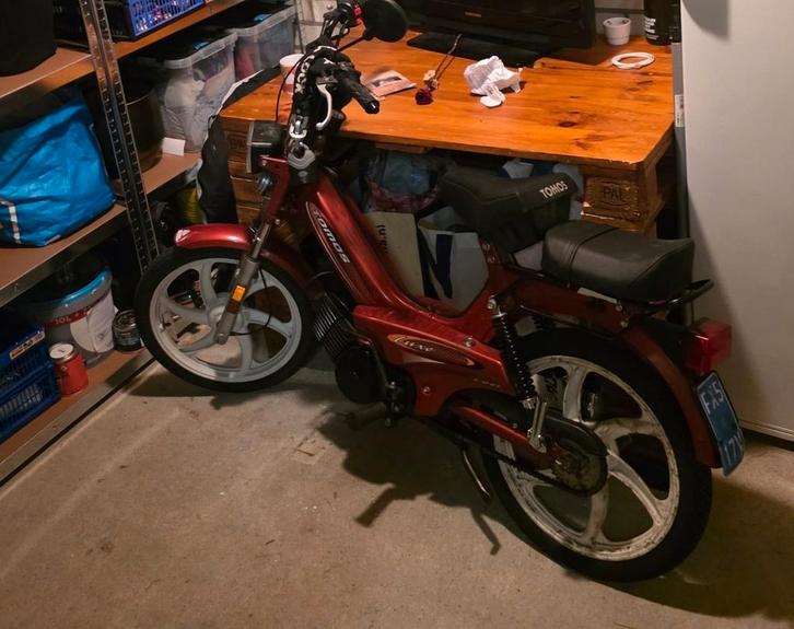 Tomos brommer, Fietsen en Brommers, Brommers | Tomos, Zo goed als nieuw, Ophalen