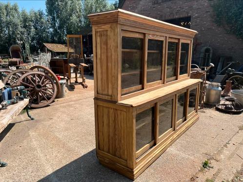 Antieke winkelkast vitrinekast met schuifdeuren pitch- pine, Antiek en Kunst, Curiosa en Brocante, Ophalen
