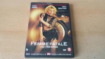 Femme Fatale - Antonio Banderas en Rebecca Romijn-Stamos beschikbaar voor biedingen