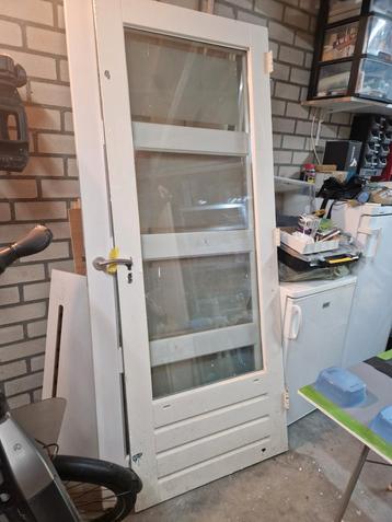 Buitendeur - 82cm x 211,5cm beschikbaar voor biedingen