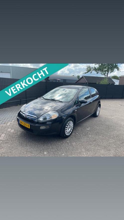Fiat Punto 1.4 3DR 2010 Zwart AIRCO LAGE KM GOED ONDERHOUDEN, Auto's, Fiat, Bedrijf, Punto, ABS, Airbags, Bluetooth, Bochtverlichting