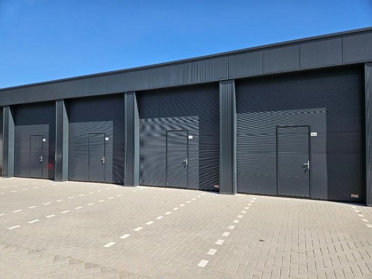 Kleine Bedrijfsruimte / Bedrijfsunit te huur in Steenbergen, Zakelijke goederen, Bedrijfs Onroerend goed, Bedrijfsruimte, Huur