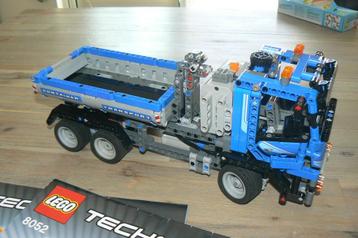 Te koop: Lego Technic Container Truck 8052 met boeken beschikbaar voor biedingen