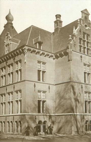 (388-306-017) Amsterdam Koloniaal Instituut beschikbaar voor biedingen