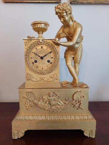 Antieke Franse pendule mét mechaniek beschikbaar voor biedingen