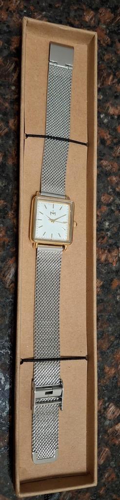 Nieuw zeer mooi, ongedragen dameshorloge., Sieraden, Tassen en Uiterlijk, Horloges | Dames, Nieuw, Overige merken, Staal, Ophalen of Verzenden