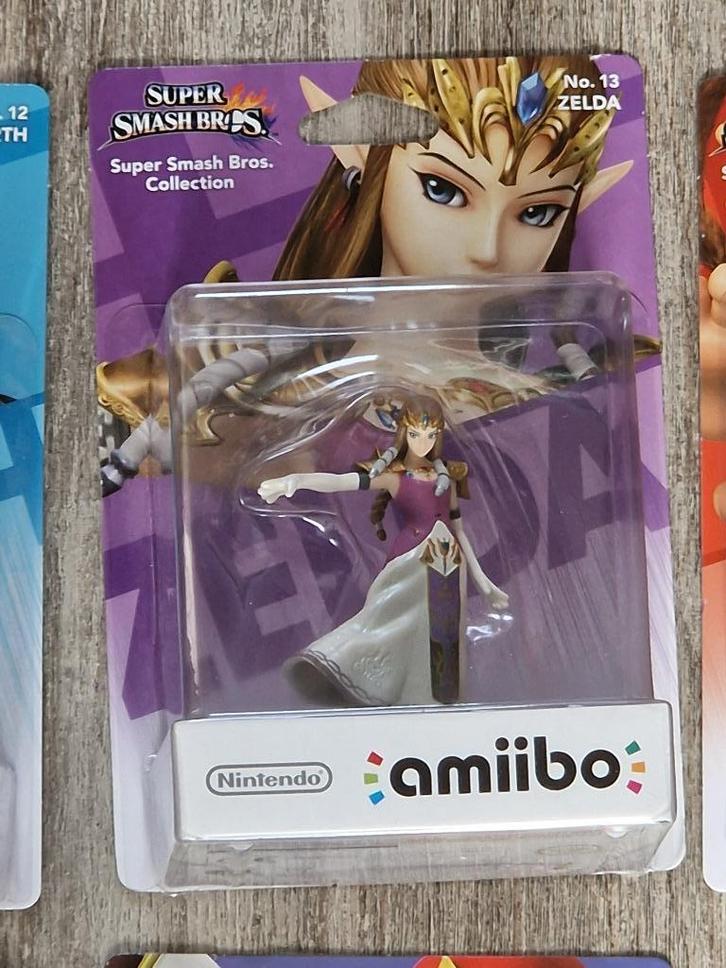 amiibo Zelda Super Smash Bros serie nummer 13, Spelcomputers en Games, Games | Nintendo Switch, Nieuw, Vechten, 1 speler, Vanaf 3 jaar