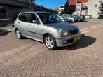 Daihatsu Sirion 1.3 VTR 2002 Grijs, Auto's, Daihatsu, Voorwielaandrijving, 4 cilinders, Handgeschakeld, Zilver of Grijs