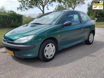 Peugeot 206 1.4 XR - NAP - APK tot 03-06-2026 beschikbaar voor biedingen