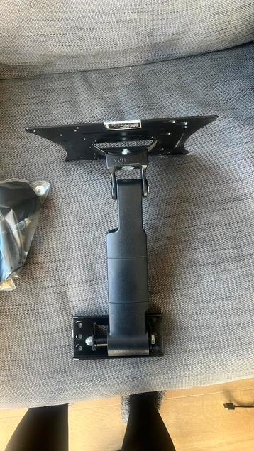 Tv beugel (draaibaar) (tv ook te koop) beschikbaar voor biedingen