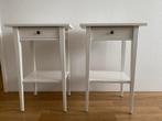 Set van 2 witte nachtkastjes hemnes ikea, Huis en Inrichting, Slaapkamer | Nachtkastjes, Minder dan 45 cm, Zo goed als nieuw, Hout