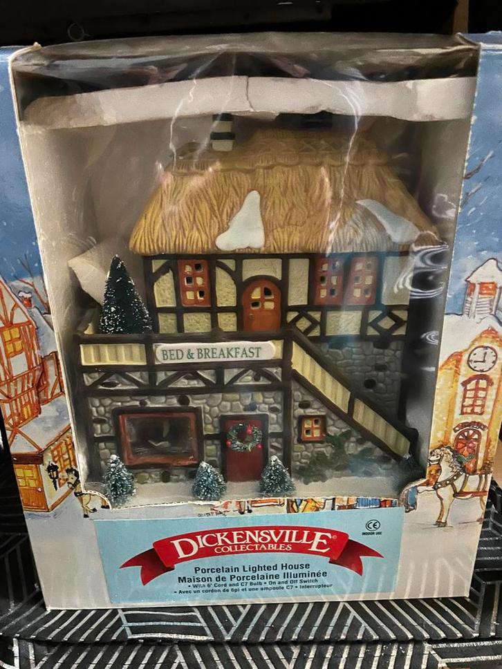 Dickensville Kersthuisjes met Accessoires & Poppetjes, Diversen, Kerst, Gebruikt, Ophalen