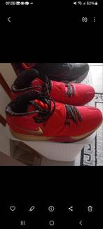 Jordan niuw maat  39, Sport en Fitness, Basketbal, Ophalen of Verzenden, Zo goed als nieuw, Schoenen