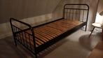 Bedframe zwart metaal, Huis en Inrichting, Slaapkamer | Bedden, Ophalen, 90 cm, Eenpersoons, Zwart