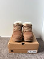 UGG Lowmel Schoenen - Maat 39 - Bruin - Nieuw met doos, Kleding | Dames, Schoenen, UGG, Bruin, Verzenden, Nieuw