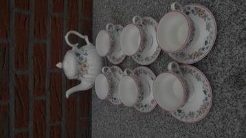 Woods & Sons Spring fields theepot kop schotel thee servies beschikbaar voor biedingen