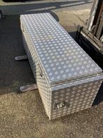 Grote gereedschapskist Aluminium, Ophalen