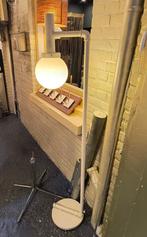 Vloerlamp, Huis en Inrichting, Lampen | Vloerlampen, Ophalen of Verzenden, Zo goed als nieuw, Glas, 150 tot 200 cm