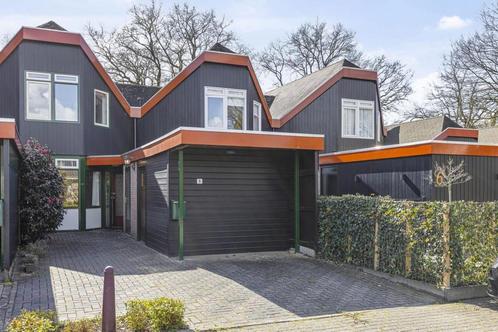 Asserbrink 8, 7812 NK Emmen, Huizen en Kamers, Huizen te koop, Drenthe, 200 tot 500 m², Tussenwoning, C