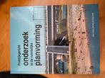 Praktijkgericht onderzoek in de ruimtelijke planvorming, Wim Simons; Dick van Dorp, Sociale wetenschap, Ophalen of Verzenden, Zo goed als nieuw