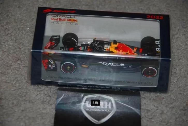 SALE RED BULL RB18 VERSTAPPEN SAUDI ARABIA SPARK S8524 WRH, Hobby en Vrije tijd, Modelauto's | 1:43, Zo goed als nieuw, Auto, Overige merken