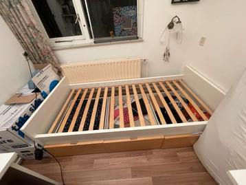 IKEA eenpersoonsbed met bedlades