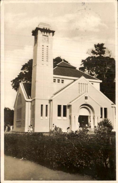 Fotokaart - Bandoeng - Protestantsche Kerk, Verzamelen, Ansichtkaarten | Buitenland, Gelopen, Buiten Europa, Voor 1920, Ophalen of Verzenden