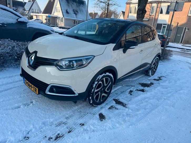 Renault Captur 0.9 TCE 90 2015 Wit, Auto's, Renault, Particulier, Captur, Benzine, SUV of Terreinwagen, Handgeschakeld, Geïmporteerd