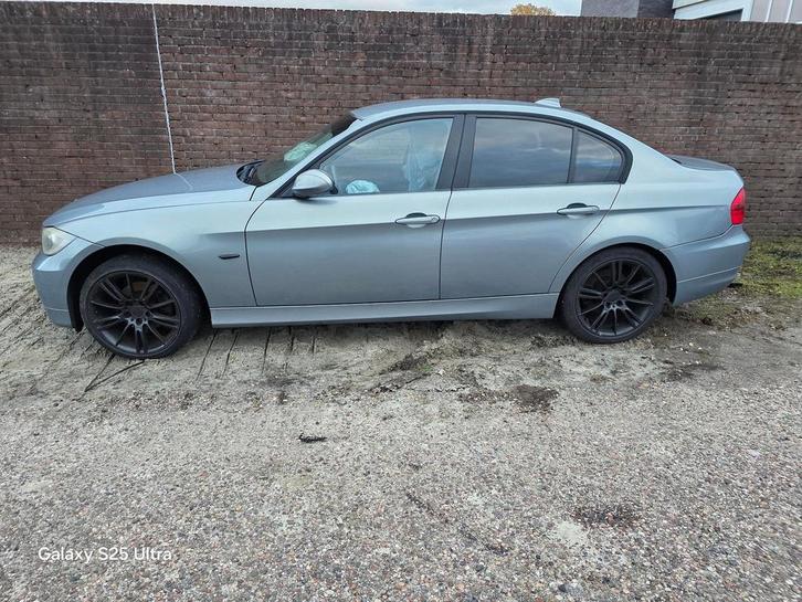 Bmw 320i E9X Auto N46B20B ARKTIS METALLIC Alles Beschikbaar, Auto-onderdelen, Carrosserie en Plaatwerk, Bumper, BMW, Gebruikt