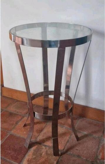 Strakke plantentafel, bijzettafel chroom beschikbaar voor biedingen