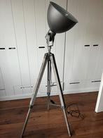 Lamp grijs, Huis en Inrichting, Lampen | Vloerlampen, Ophalen, Zo goed als nieuw, Minder dan 100 cm
