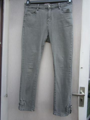 Broek CASSIS mt 40  olijfgroen  met strikjes! beschikbaar voor biedingen