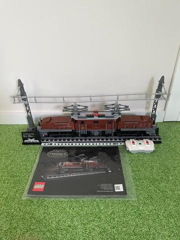 LEGO Crocodile locomotive (10277) beschikbaar voor biedingen