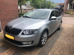 Skoda Octavia 1.0 TSI 85KW Combi Dsg-7 2016 Grijs, Auto's, Skoda, Stof, Zwart, Stationwagon, 630 kg